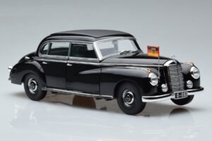 Mercedes 300 W186 Konrad Adenauer Norev 1:18 183707 Diecast — photo 6 of 9