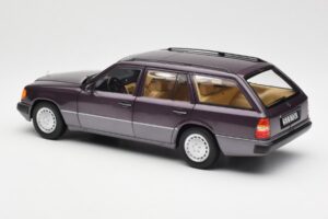Mercedes 300D S124 T-Model Bornit Dealer Edition Norev 1:18 B66040701 Diecast — photo 7 of 8