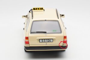 Mercedes 300D S124 T-Model Light Ivory Taxi Dealer Edition Norev 1:18 B66040702 Diecast — photo 8 of 8