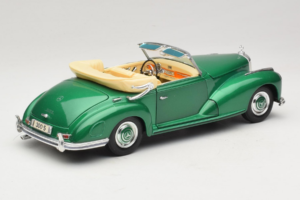 Mercedes 300S Cabriolet Green Metallic Maisto 1:18 52116 Diecast — photo 3 of 7