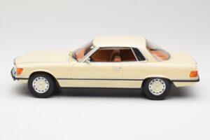 Mercedes 350 SLC C107 White Cult Models 1:18 CML049-1 Diecast — photo 3 of 6
