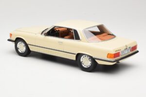 Mercedes 350 SLC C107 White Cult Models 1:18 CML049-1 Diecast — photo 5 of 6