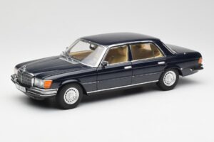 Mercedes 450 SEL 6.9 W116 Dark Blue Revell 1:18 8956 Diecast