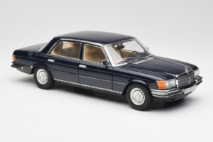 Mercedes 450 SEL 6.9 W116 Dark Blue Revell 1:18 8956 Diecast — photo 6 of 8