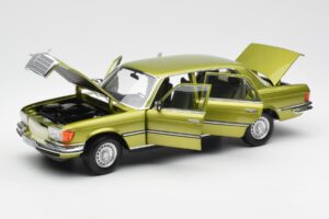Mercedes 450 SEL W116 Citrus Green Dealer Edition Norev 1:18 B66040683 Diecast — photo 2 of 8