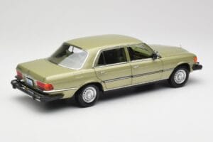 Mercedes 450 SEL W116 J.R. Ewing Dallas Silver Green Norev 1:18 183975 Diecast — photo 5 of 8