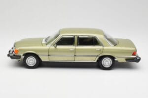 Mercedes 450 SEL W116 J.R. Ewing Dallas Silver Green Norev 1:18 183975 Diecast — photo 7 of 8