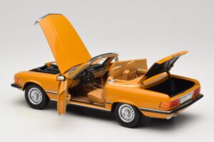 Mercedes 450 SL R107 Cayenne Orange Norev 1:18 183350 Diecast — photo 7 of 10