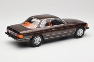 Mercedes 500 SLC C107 Beige Metallic KK-Scale 1:18 KKDC180851 Diecast — photo 2 of 6