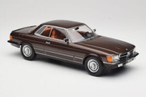Mercedes 500 SLC C107 Beige Metallic KK-Scale 1:18 KKDC180851 Diecast — photo 4 of 6