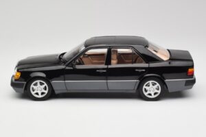 Mercedes 500E W124 Black Limited Edition Norev 1:18 183949 Diecast — photo 4 of 12