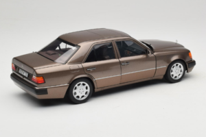 Mercedes 500E W124 Impala Metallic Norev 1:18 183954 Diecast — photo 3 of 8