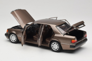 Mercedes 500E W124 Impala Metallic Norev 1:18 183954 Diecast — photo 5 of 8