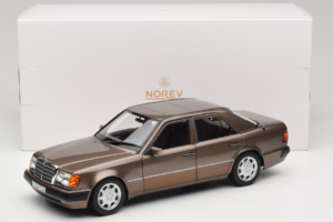 Mercedes 500E W124 Impala Metallic Norev 1:18 183954 Diecast — photo 8 of 8