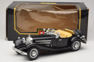 Mercedes 500K Roadster Black Bburago 1:18 3020-P2 Diecast — photo 8 of 8