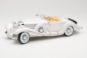 Mercedes 500K Special Roadster White Premiere Edition Maisto 1:18 536055 Diecast