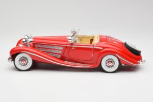 Mercedes 500K Special Roadster Red Maisto 1:18 56058 Diecast — photo 4 of 8