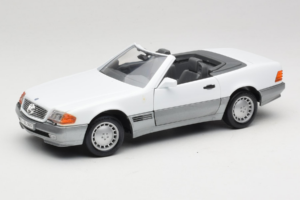 Mercedes 500 SL R129 White Roadtough 1:18 92048 Diecast