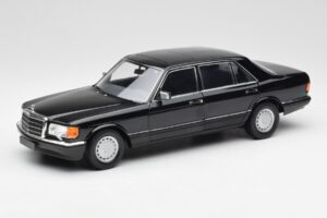 Mercedes 560 SEL W126 Black Dealer Edition Norev 1:18 B66040599 Diecast