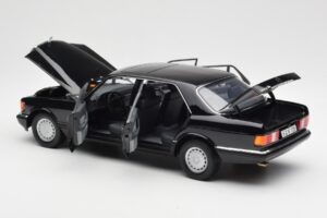 Mercedes 560 SEL W126 Black Dealer Edition Norev 1:18 B66040599 Diecast — photo 5 of 8