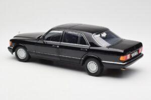Mercedes 560 SEL W126 Black Dealer Edition Norev 1:18 B66040599 Diecast — photo 7 of 8