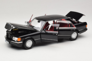 Mercedes 560 SEL W126 Black With Red Interior Norev 1:18 183788 Diecast — photo 8 of 8