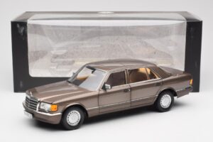 Mercedes 560 SEL W126 Impala Brown Dealer Edition Norev 1:18 B66040646 Diecast — photo 8 of 8