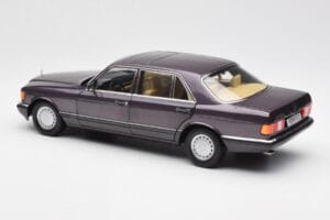 Mercedes 560 SEL W126 Purple Metallic Norev 1:18 183544 Diecast — photo 7 of 8