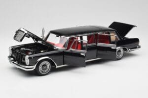 Mercedes 600 Pullman W100 Black NZG 1:18 1071/50 Diecast — photo 2 of 8