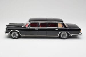 Mercedes 600 Pullman W100 Black NZG 1:18 1071/50 Diecast — photo 4 of 8