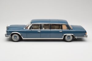 Mercedes 600 Pullman W100 Blue NZG 1:18 B66040707 Diecast — photo 4 of 8