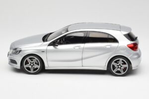 Mercedes A-Class W176 Polar Silver Norev 1:18 B66960139 Diecast — photo 4 of 8