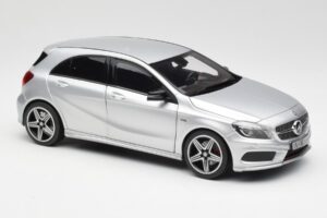 Mercedes A-Class W176 Polar Silver Norev 1:18 B66960139 Diecast — photo 6 of 8