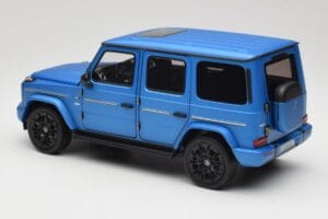 Mercedes AMG G 63 L W465 Blue Norev 1:18 B66960664 Diecast — photo 5 of 6