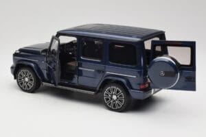 Mercedes AMG G 63 L W465 Dark Blue Norev 1:18 B66960663 Diecast — photo 5 of 8