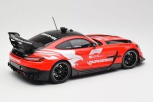 Mercedes AMG GT Black Series C190 Safety Car F1 2023 Minichamps 1:18 155032091 Diecast — photo 2 of 6