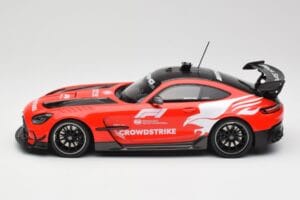 Mercedes AMG GT Black Series C190 Safety Car F1 2023 Minichamps 1:18 155032091 Diecast — photo 3 of 6