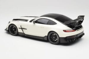 Mercedes AMG GT C190 Black Series Designo Diamond White Metallic Minichamps 1:18 155032022 Diecast — photo 5 of 6