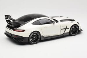 Mercedes AMG GT C190 Black Series Diamond White Metallic Minichamps 1:18 110032020 Diecast — photo 3 of 8