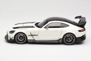 Mercedes AMG GT C190 Black Series Diamond White Metallic Minichamps 1:18 110032020 Diecast — photo 4 of 8