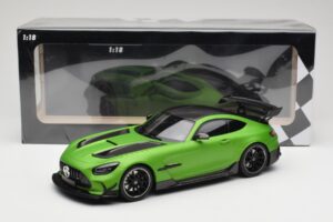 Mercedes AMG GT C190 Black Series Green Hell Magno Minichamps 1:18 155032020 Diecast — photo 6 of 6