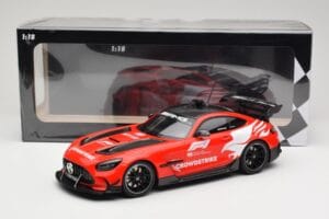 Mercedes AMG GT C190 Black Series Safety Car F1 2022 Minichamps 1:18 155032090 Diecast — photo 6 of 6