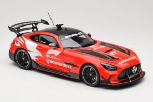 Mercedes AMG GT C190 Black Series Safety Car F1 2024 Minichamps 1:18 110032090 Diecast — photo 6 of 8