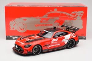 Mercedes AMG GT C190 Black Series Safety Car F1 2024 Minichamps 1:18 110032090 Diecast — photo 8 of 8
