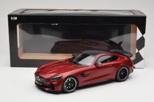 Mercedes AMG GT R C190 Jupiter Red Metallic Minichamps 1:18 155036027 Diecast — photo 6 of 6