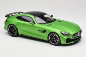 Mercedes AMG GT R C190 Matte Green Minichamps 1:18 155036020 Diecast — photo 4 of 6