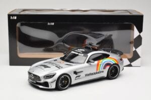 Mercedes AMG GT R C190 Safety Car F1 2020 Minichamps 1:18 155036092 Diecast — photo 6 of 6