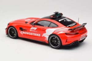 Mercedes AMG GT R C190 Safety Car F1 2021 Minichamps 1:18 155036095 Diecast — photo 5 of 6