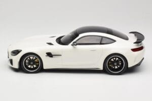 Mercedes AMG GT R C190 White Metallic Minichamps 1:18 155036028 Diecast — photo 3 of 6
