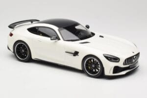 Mercedes AMG GT R C190 White Metallic Minichamps 1:18 155036028 Diecast — photo 4 of 6